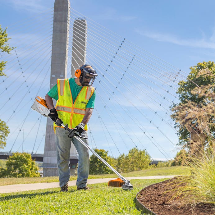 0779b852-b08d-4139-ca3e-08dd8c98b4c7